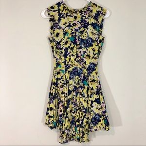 [159] ZARA Fitted Yellow Floral Print Dress